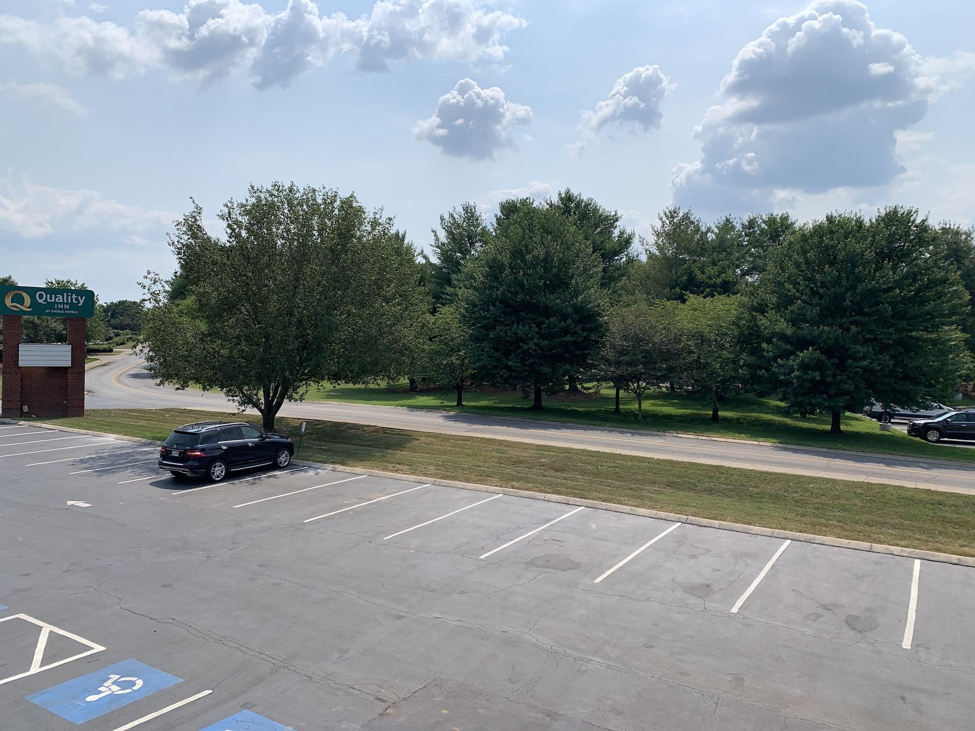 Quality Inn Gallatin-Nashville Metro Exterior photo