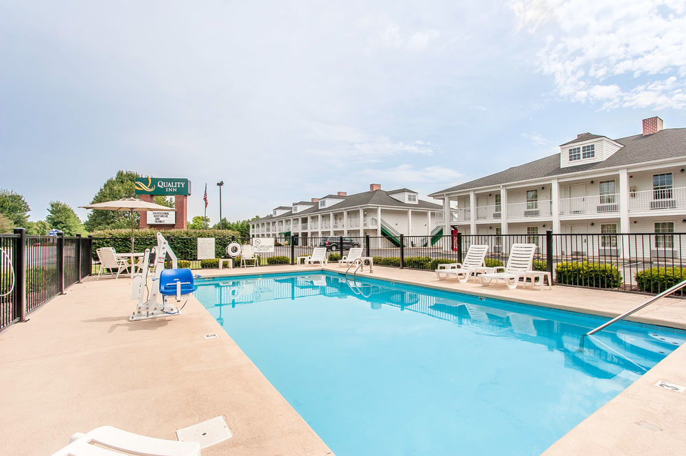 Quality Inn Gallatin-Nashville Metro Exterior photo